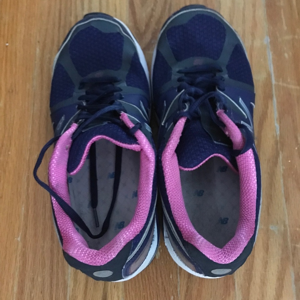 New Balance 1540 v2 Womens Shoes US 9.5 D Purple P